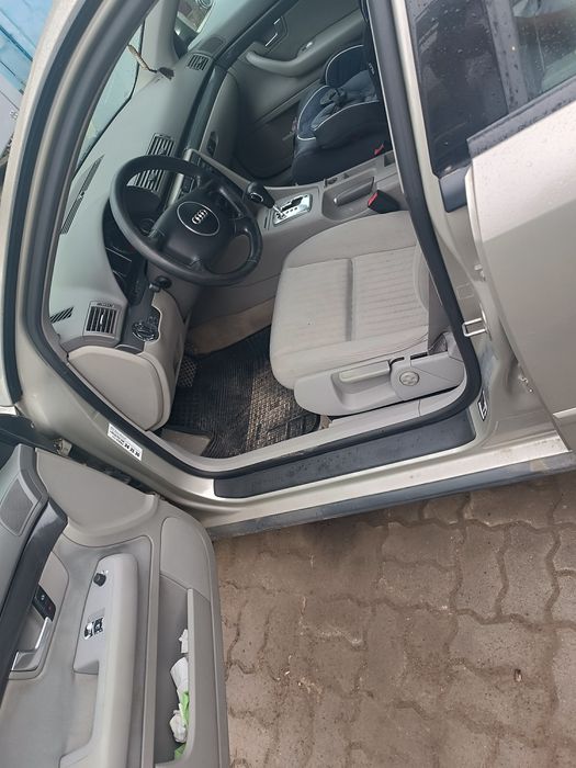 Продам ауді а4 б6 автомат