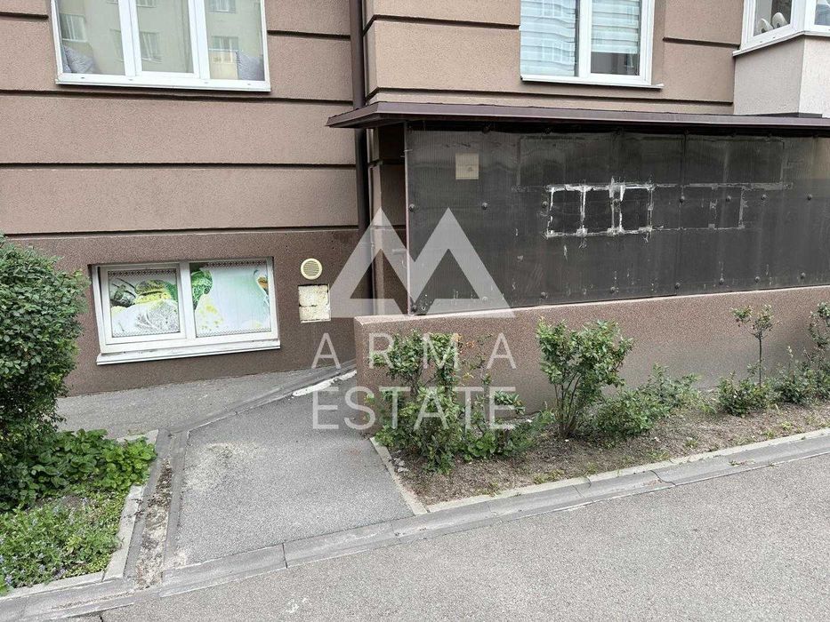 Продаж Торгова площа, ЖК Озерний Гай, Гатне