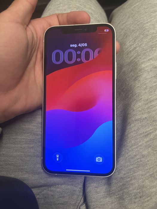 Iphone 12 como novo troco por algum veiculo eletrico que anda