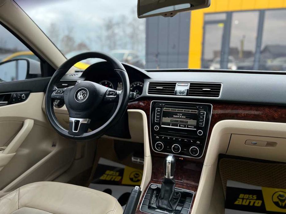 Volkswagen Passat 2012