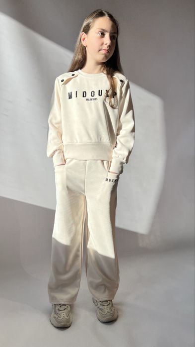 Костюм для дівчинки