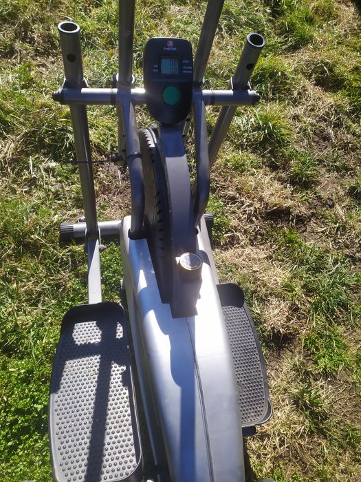 Orbitrek  treningowy