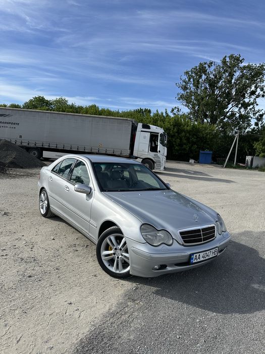 Mercedes benz c-class w203