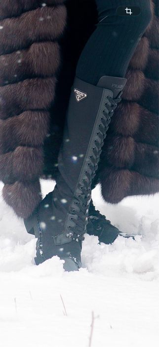 Сапоги на замку Prada