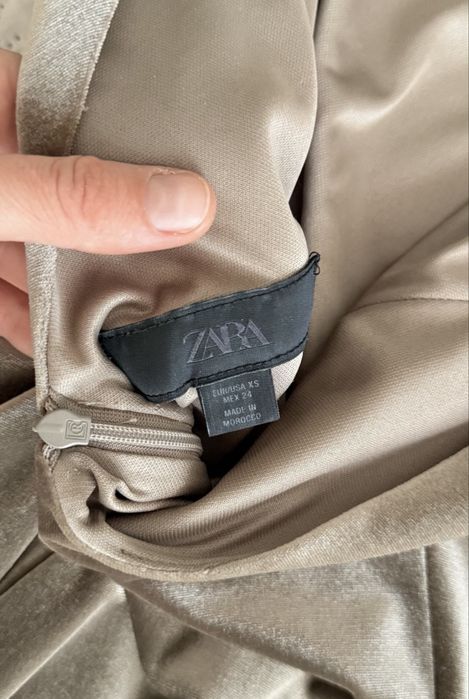 Плаття Zara колір оливковий