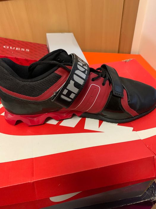 Мужские кроссовки