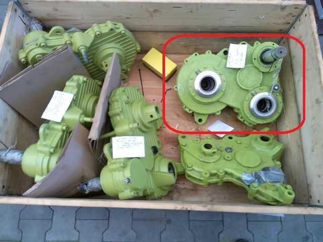 Claas Jaguar 502 przekładnia walców wciągających prawa strona