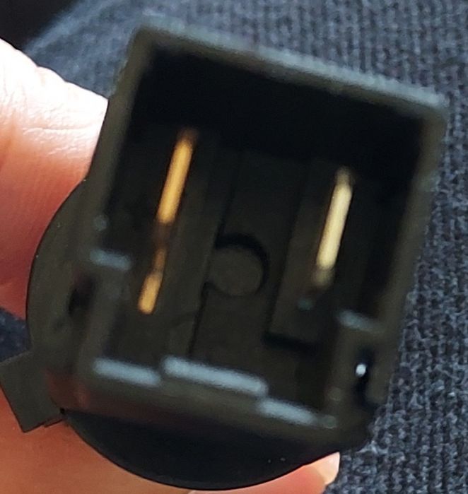Interruptor luz travão traseiro Nissan Micra
