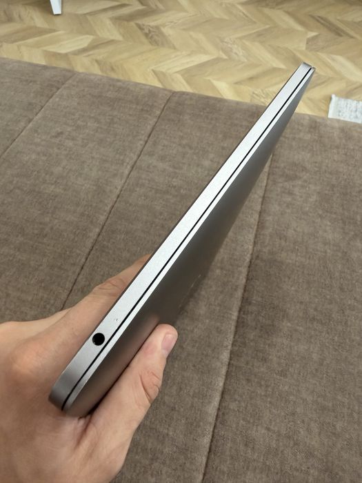 MacBook Pro 2017 13 i5 2.3/ 8GB /256 GB / 92% АКБ