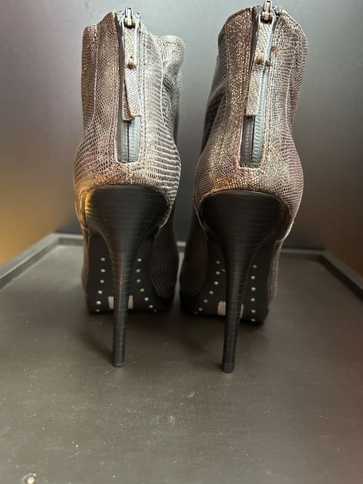 Allsaints nowe skórzane złote botki na szpilce