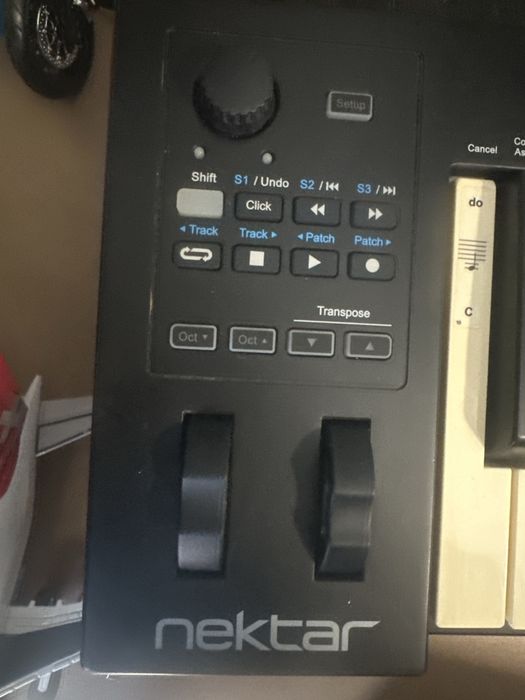 Teclado Midi Nektar Impact GX61