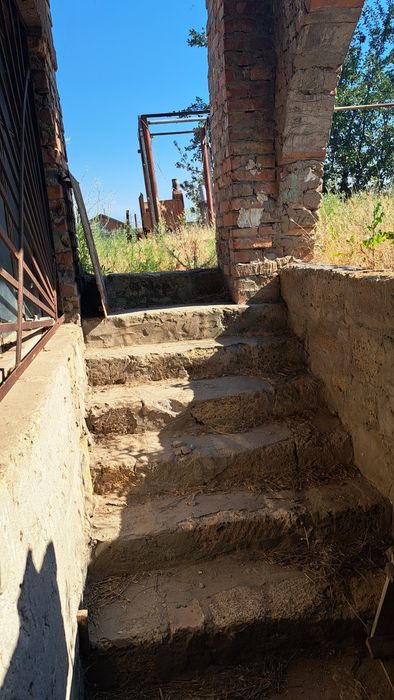 Продаю 2 дома в одном дворе.  Харчатовка Святониколаевка Мешково-Погор
