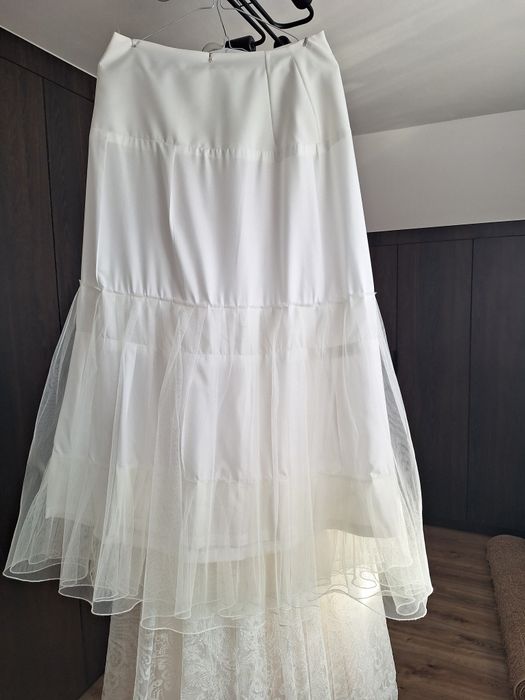 Suknia ślubna w kolorze szampańskim rozm. 36