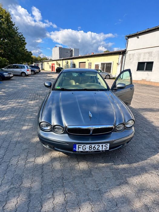 Jaguar X-Type