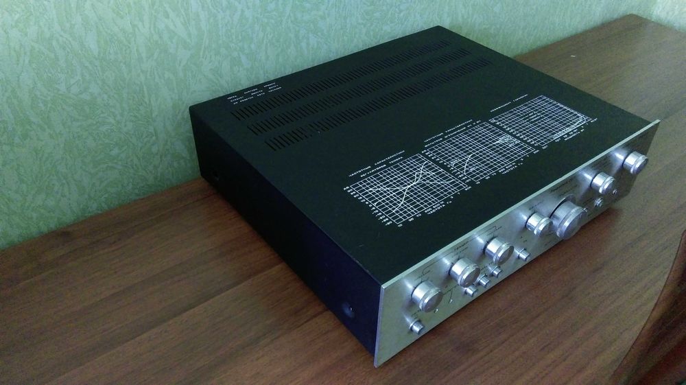 Стереоусилитель Амфитон 25У-101С-1  1989 год (рабочий).
