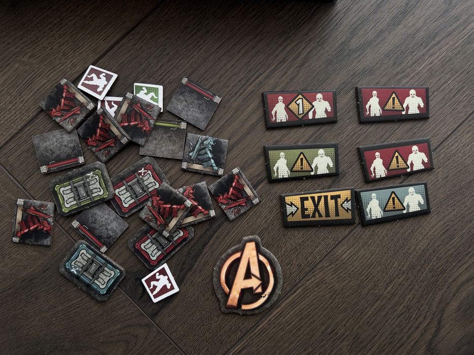 Настільна гра Marvel Zombies: опір супергероів (Zombicode)