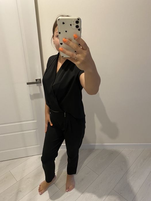 Черный костюм