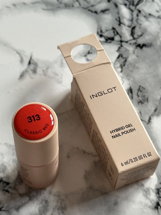 Lakier hybrydow inglot 313 czerwony classic red
