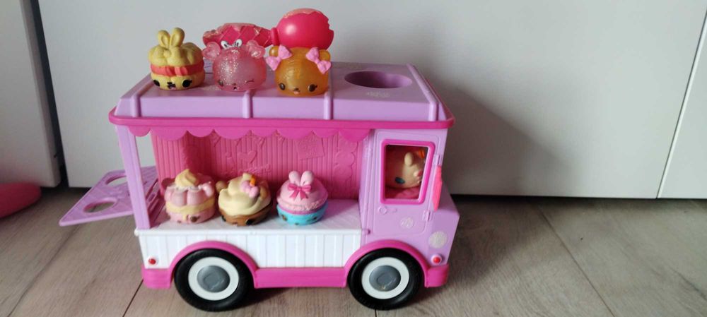 Zestaw Num Noms autobus do produkcji błyszczyków