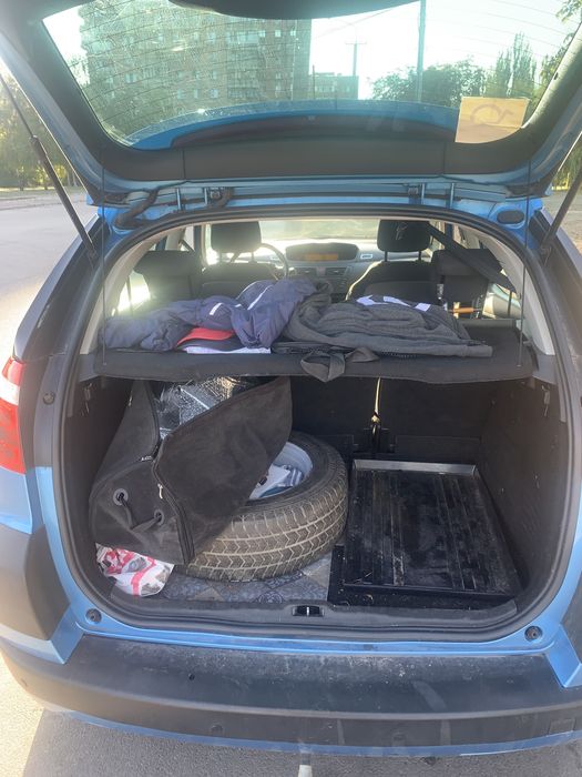 Ситроен с4 Пикассо отличное состояние или обмен на бус пассажир