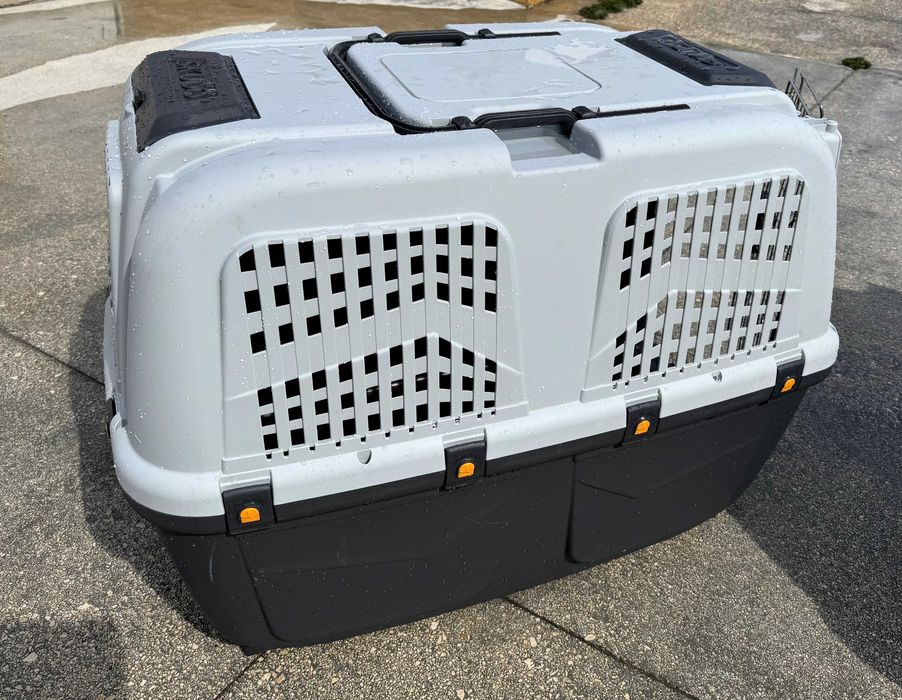 Caixa Transporte Aéreo Cães SKUDO 8 IATA 118x80x88 – Como Nova