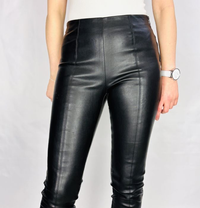 Czarne spodnie skórzane z przeszyciami S 36