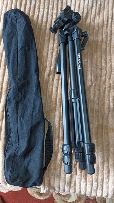 Дзеркальний фотоапарат Canon eos 1100D