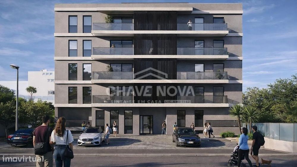 Apartamento T2 ao nível do 1º andar virado a Nascente!