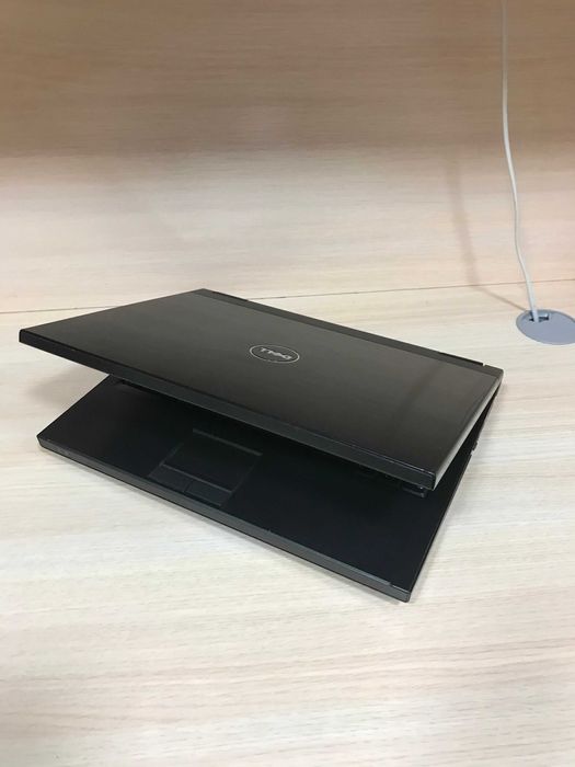 Laptop DELL Vostro 13,3'' USZKODZONY 1320/T6670/4096 Nagrywarka DVD-RW