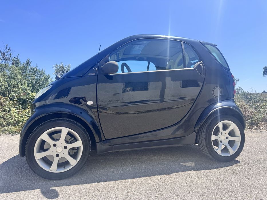 SMART FOR TWO 0.7 turbo , caixa automatico de 2004 nacional