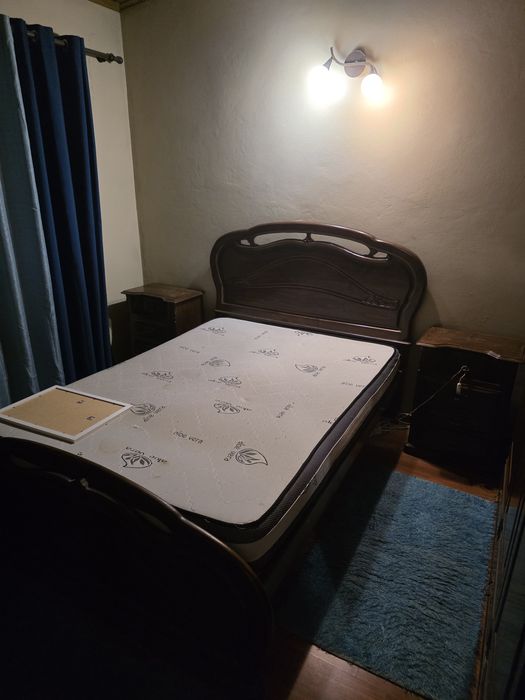 Mobilia de quarto de madeira