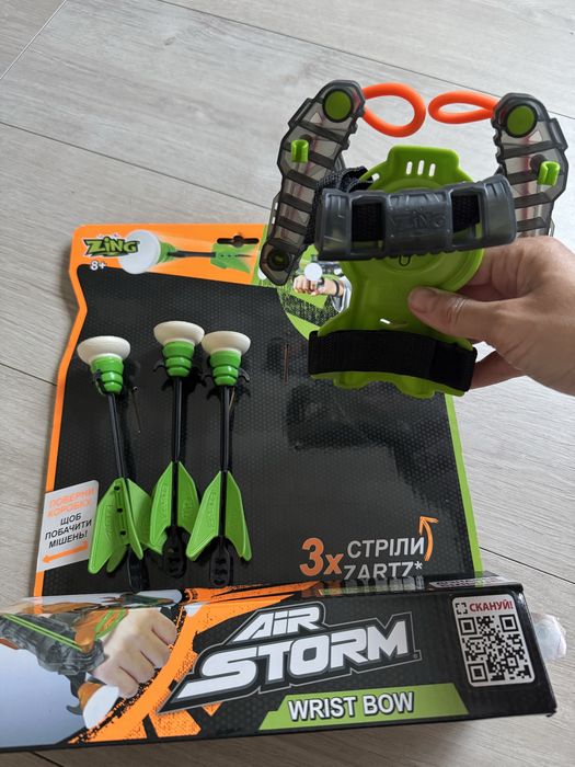 Лук-браслет на руку Zing air storm з присосками