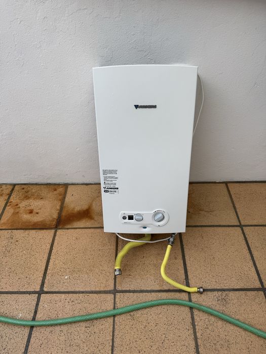 Vendo esquentador junker 3 anos de uso, 100 / funcional