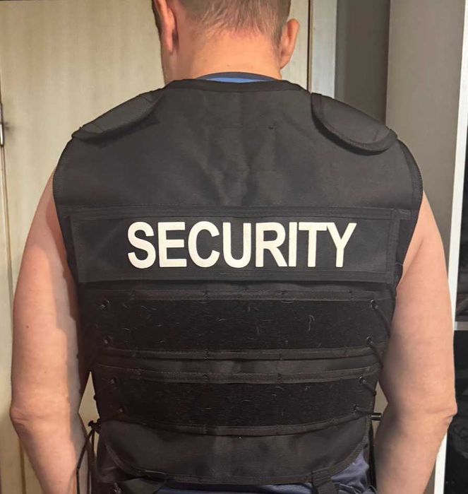 Жилет,метало детектор,лопатка оригінал охота рибалка  одним лотом