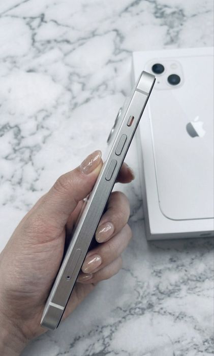 iPhone 13 128 GB bialy