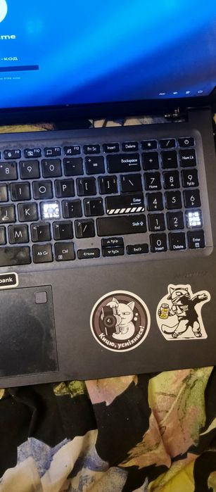 ASUS VivoBook 15 б/у рабочий