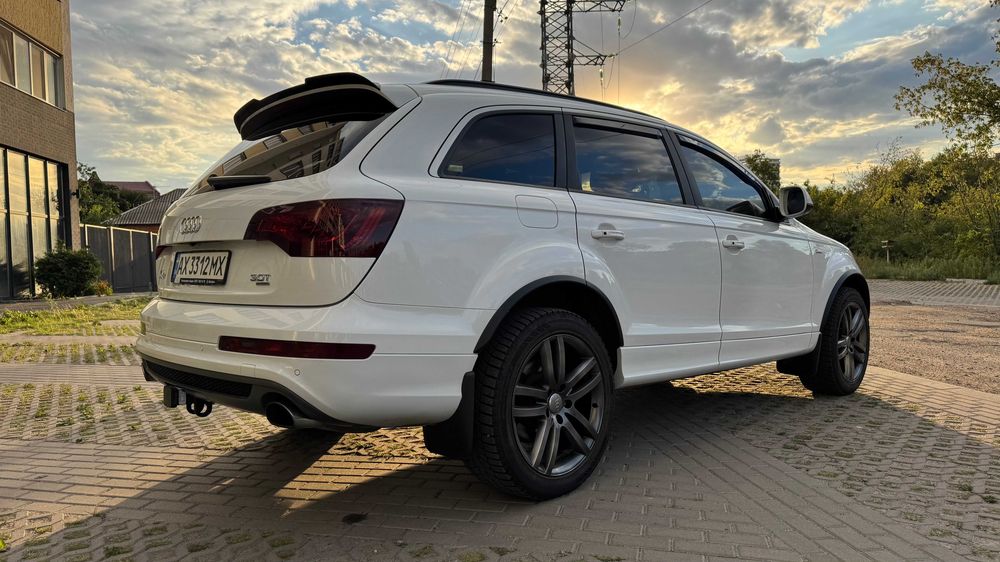 AUDI Q7 Prestige 2014