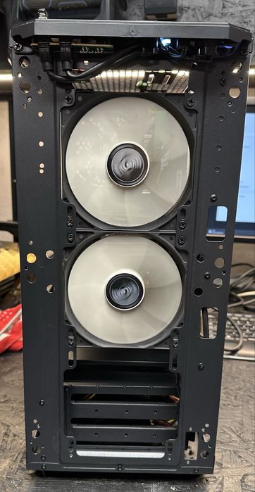 Komputer RYZEN 5 Dysk M2 256 grafika GeForce MSI