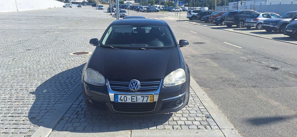VW Jetta 1.9 TDI Confortline (2007) - Excelente Mecânica
