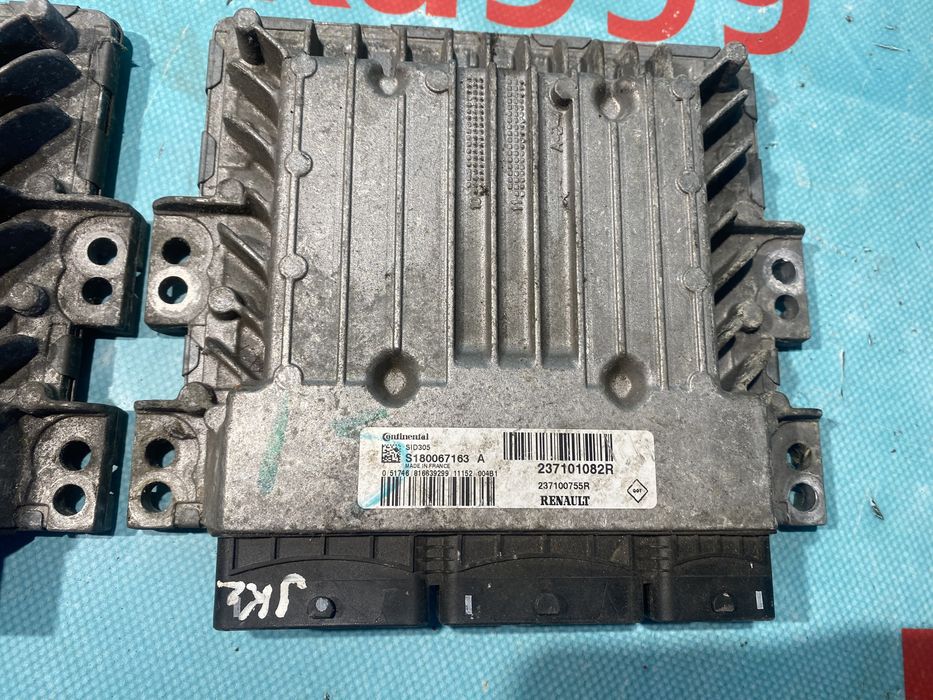 Електроний блок 237101082R renault juke k9k 1.5dci