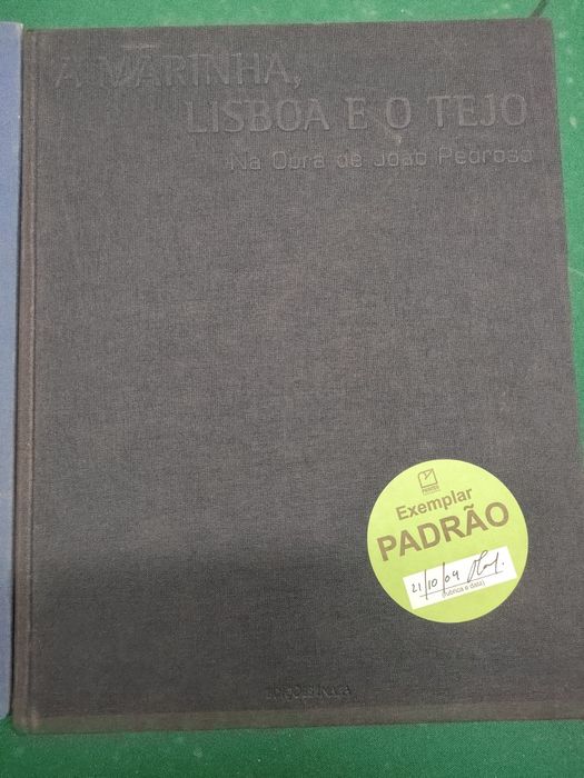 2 livros iconicos A Marinha Lisboa e o Tejo e as novas estações de Metro