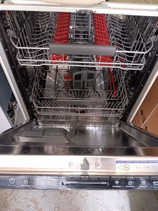 Máquina de lavar louça AEG, encastravel.