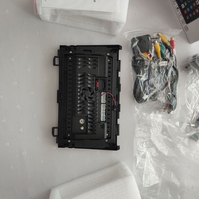 Samochodowa stacja multimedialna honda crv III