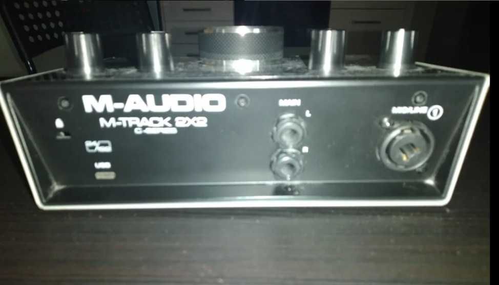Interface audio e acessórios64284977615106124