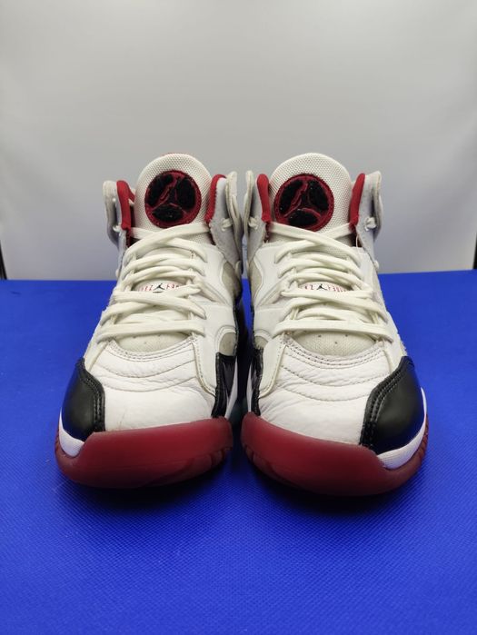 Кросівки Nike Jordan Two Trey ( унісекс) - 39 розмір.