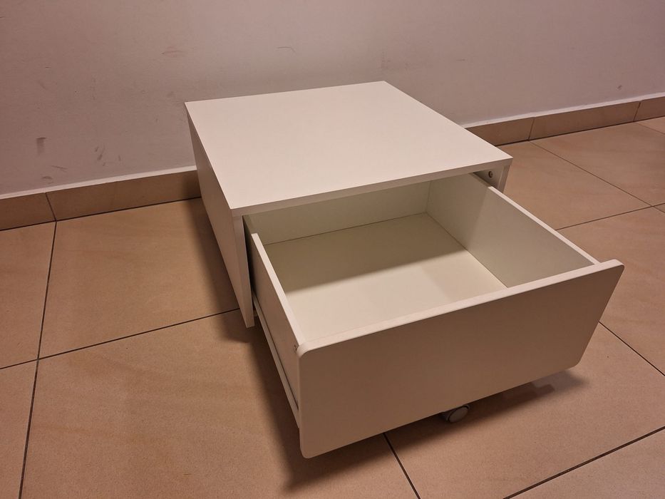 IKEA biała szafka na kółkach z szufladą 52x53 cm