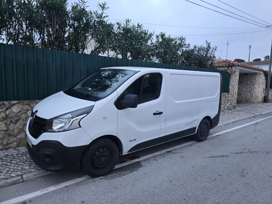 Renault trafic 1,5 em excelentes condições