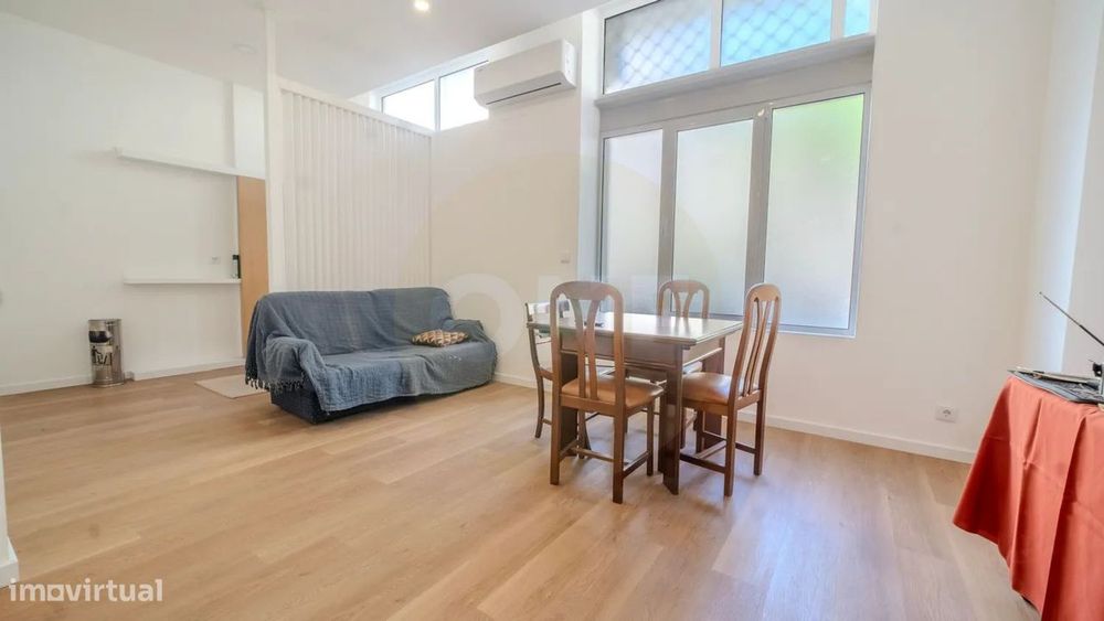 Apartamento T3 Remodelado, no bairro da Codivel, Odivelas