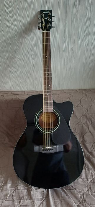 Гітара акустична Yamaha FS100C