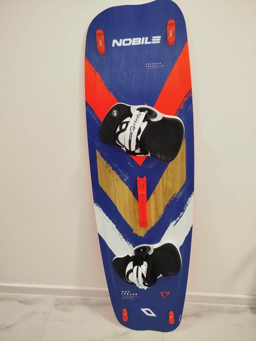 Deska kite Nobile NHP 142x43 + pady, wiązania Infinity + finy